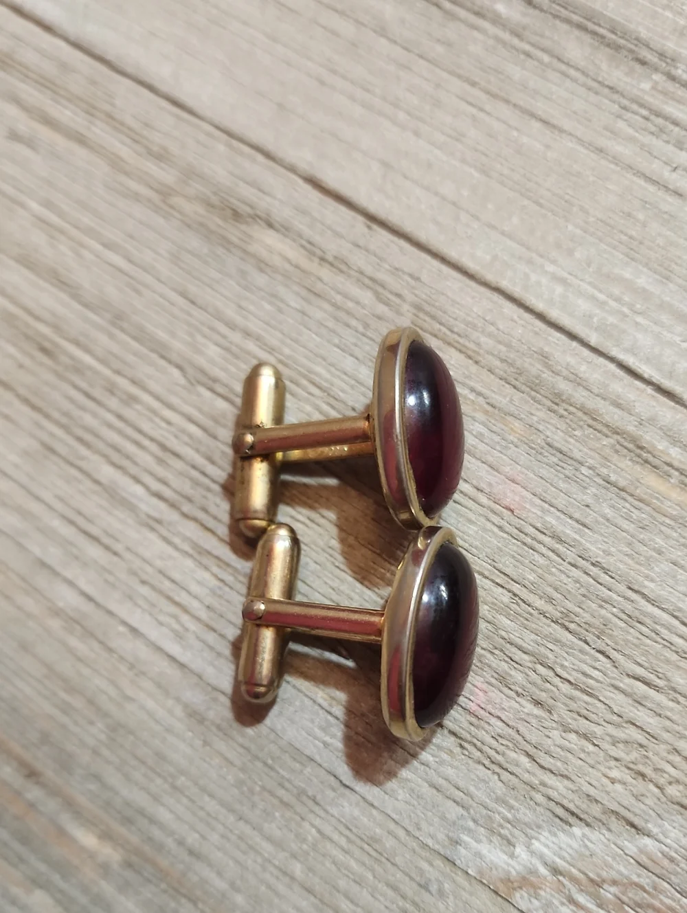 Vintage Gold-Tone Men’s Cufflinks with Deep Red Cabochon